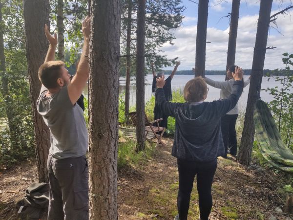 Luontoyhteysohjaajakoulutus